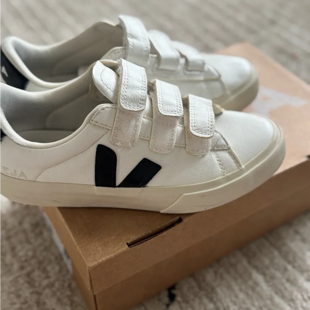 Veja White and Black Velcro Sneakers - Picture 5 of 8